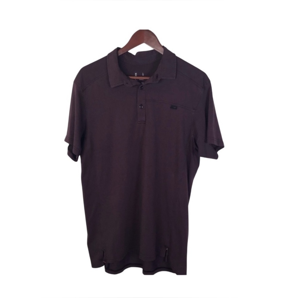 ARC’TERYX Captive Polo in Burgundy Size Large.